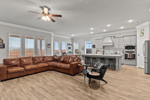 Building Photo - 204 Aero Vis Dr