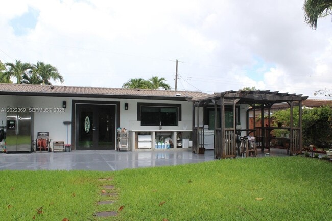 Building Photo - 6371 SW 109th Ct