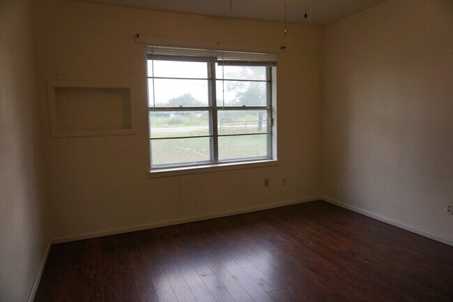 Building Photo - 4594 US-287
