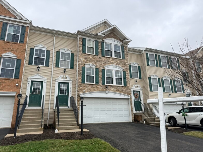 Building Photo - 2293 Flint Dr