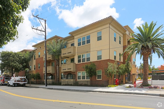 Andalucia Apartments - Santa Ana, CA | Apartment Finder