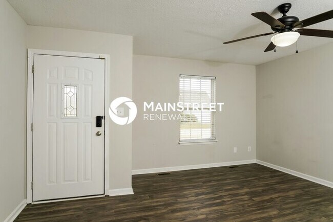 Building Photo - 3 Bedroom Pet-Friendly Home in SHEPHERDSVILLE, KY with Main Street Renewal
