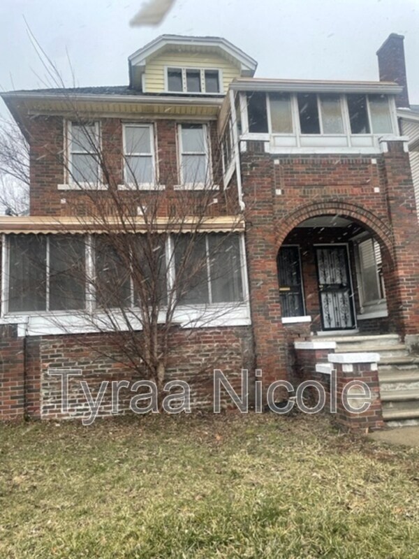 Building Photo - 3266 Pasadena St