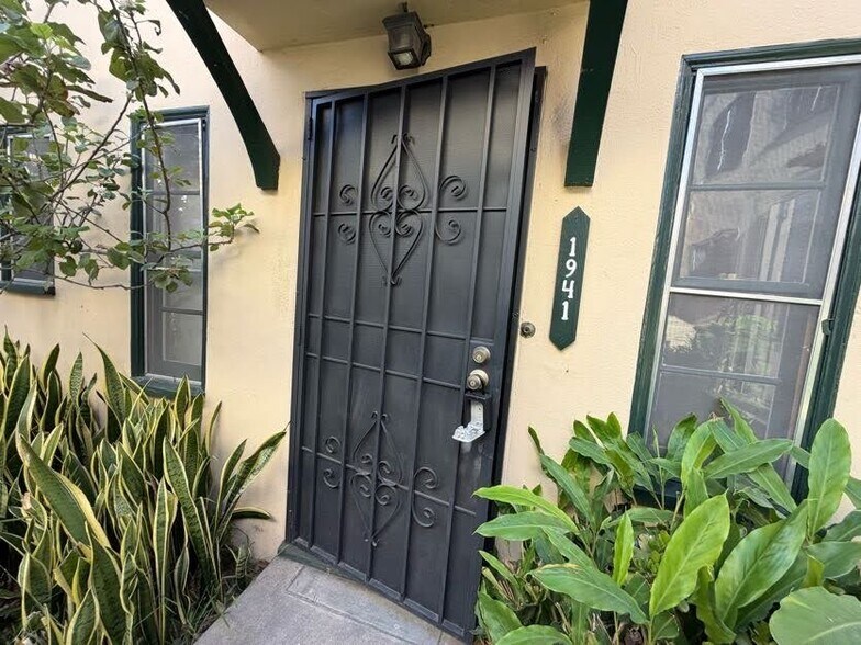 Building Photo - 1939 W Washington Blvd