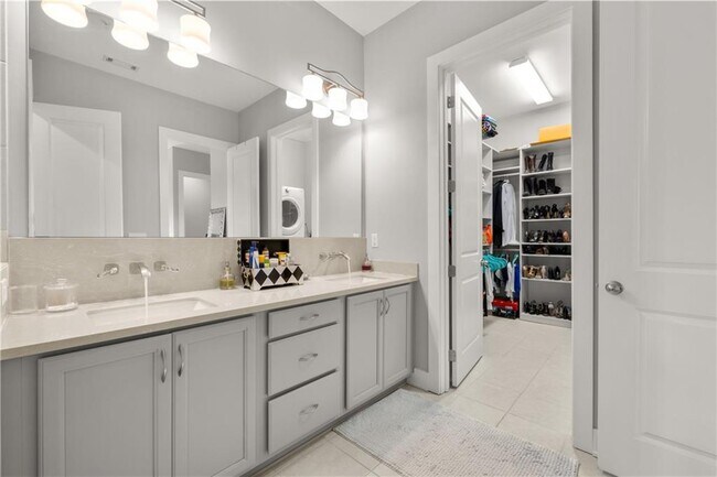 Building Photo - 6683 Cadence Blvd