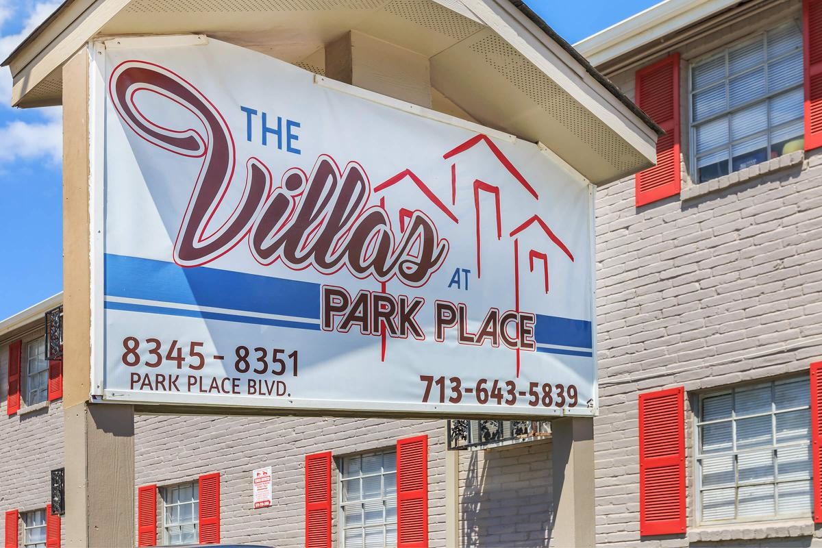 Villas At Park Place Houston