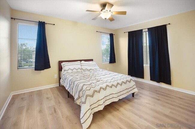 Building Photo - 39741 Columbia Union Dr