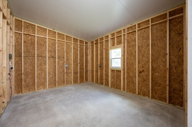 Building Photo - 206 E Gleneagles Rd