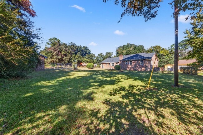 Building Photo - 1353 Secessionville Rd