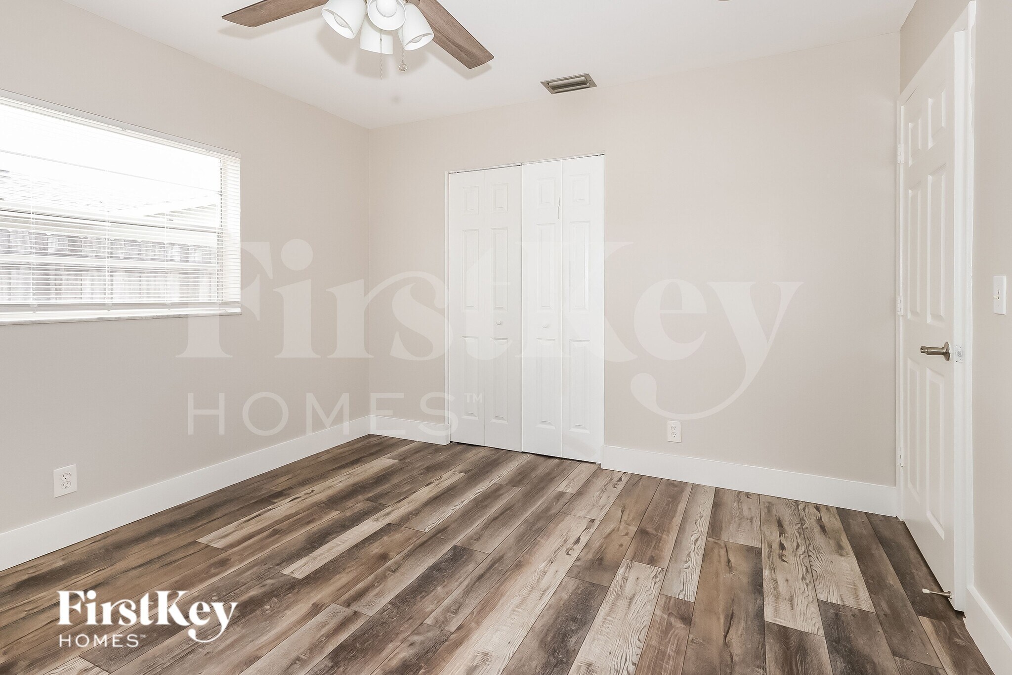 Building Photo - 8800 SW 10th St