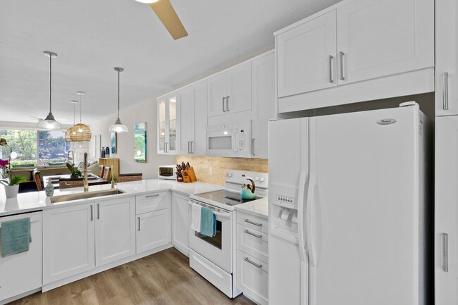 Building Photo - 1625 Windy Pines Dr