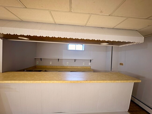 Building Photo - Sprawling Brick Ranch with Huge Lot & Garage in Prime Nottingham Location