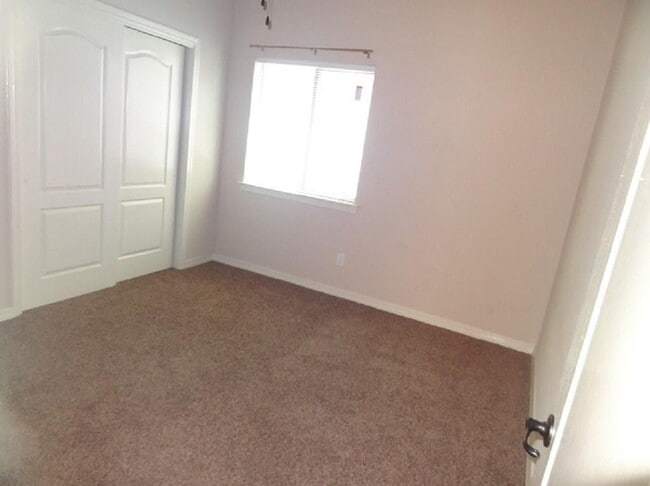 Building Photo - 14451 Coyote Trail Dr