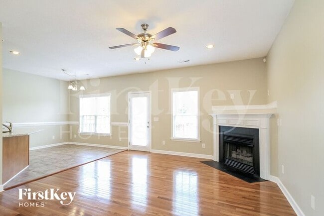 Building Photo - 127 Scottsdale Ln
