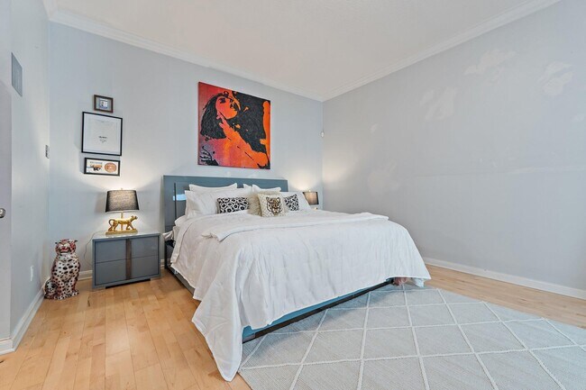 Building Photo - 231 Caravelle Dr