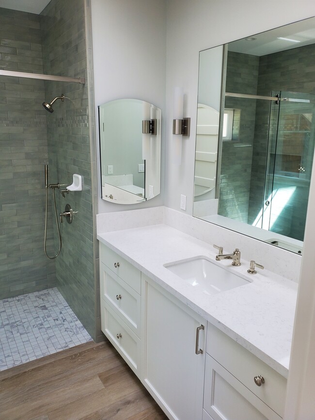 Building Photo - 54 Stratford Rd