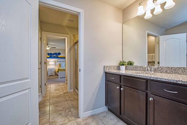 Building Photo - 2117 Malta Terrace