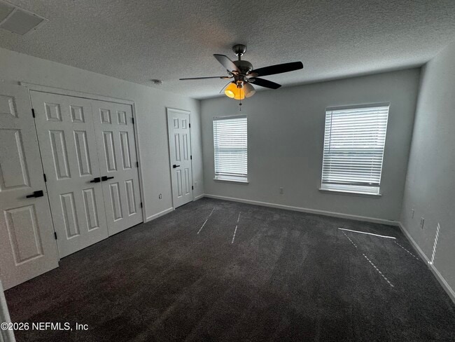 Building Photo - 807 Black Cherry Dr S