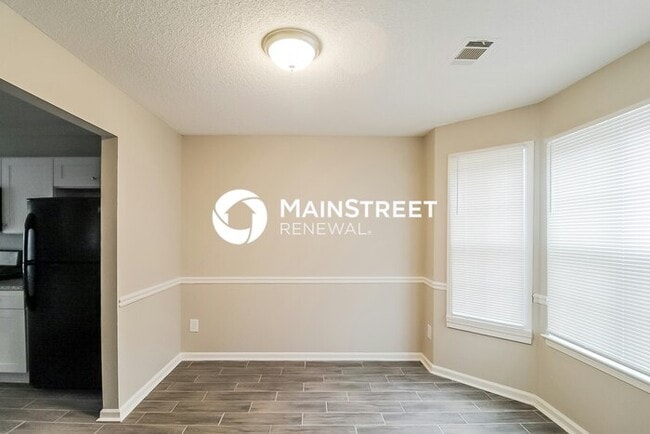 Building Photo - 4 Bedroom Pet-Friendly Home in DECATUR, GA with Main Street Renewal