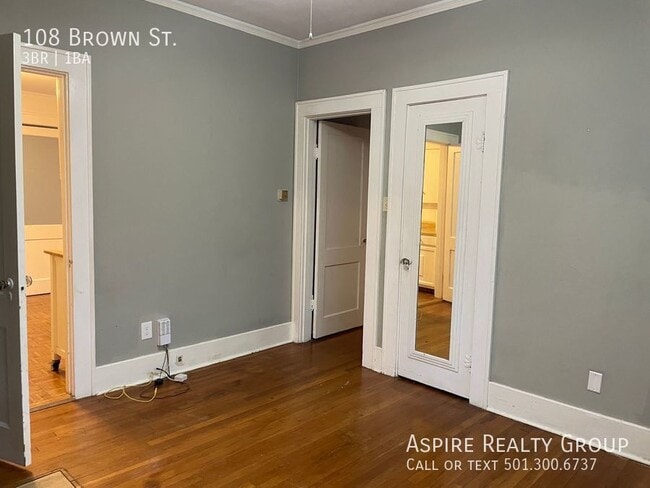 Building Photo - 108 S Brown St