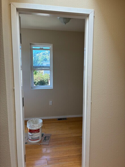 Building Photo - 10879 San Pablo Ave