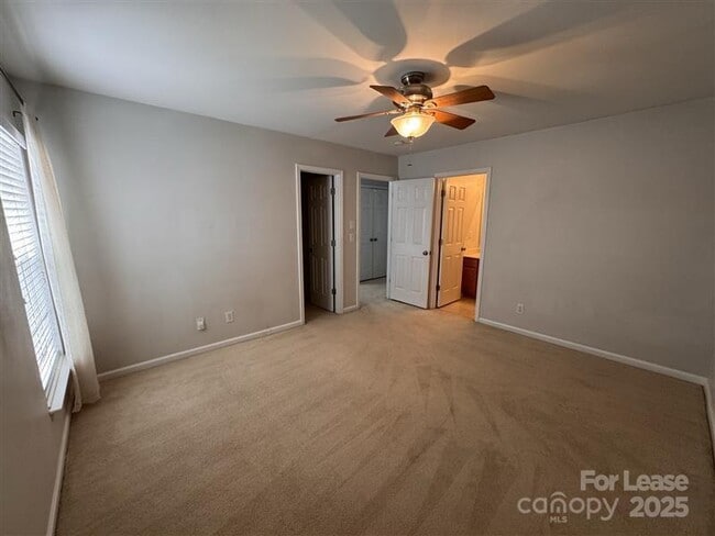 Building Photo - 2343 Calabassas Ln