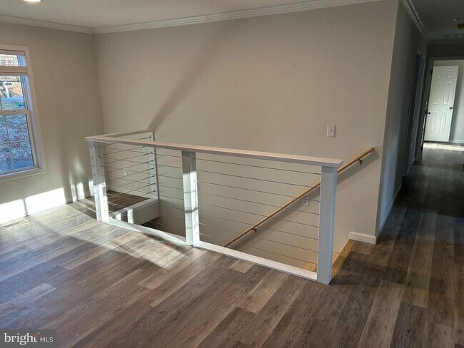 Building Photo - 307 Larkspur Rd