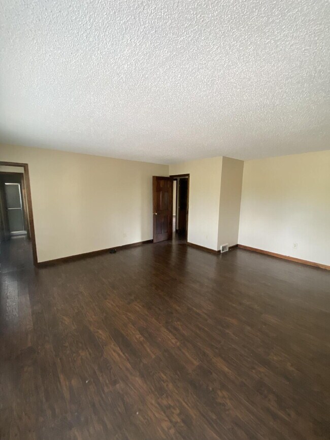 Building Photo - "Spacious 4-Bedroom Haven with 4 Full Baths in Charming Parker, CO - 2,952 Sq. Ft. of Comfort Awa...