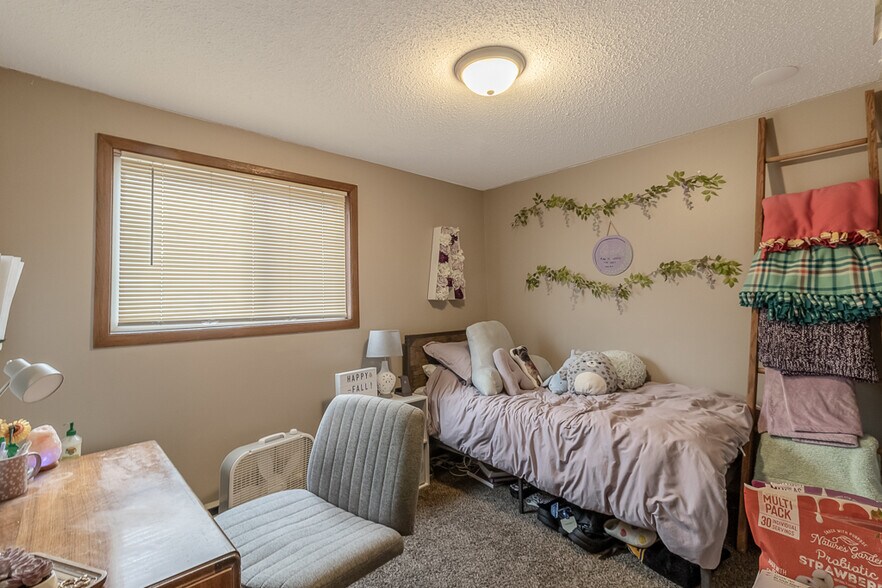 Building Photo - 202 Balcerzak Dr