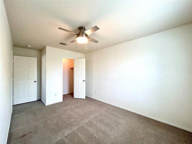 Building Photo - 3400 Etheredge Dr