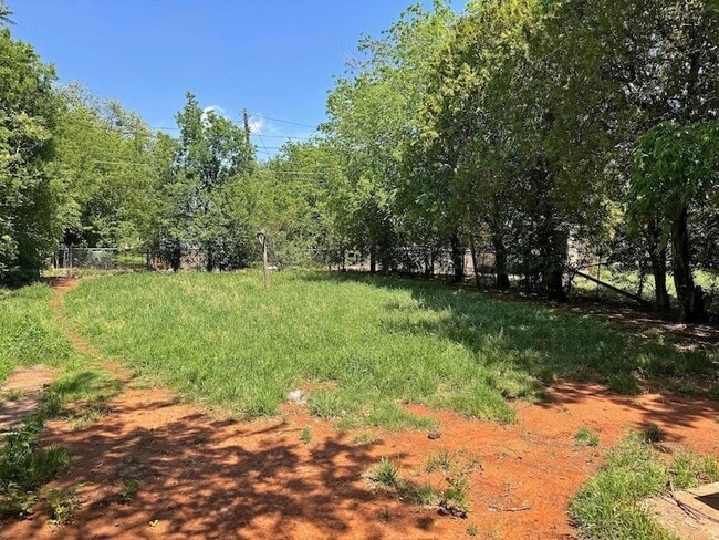 Building Photo - 2812 Ave R