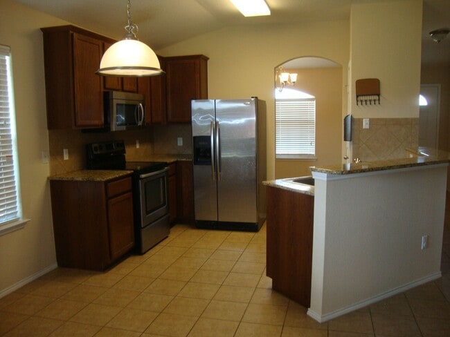 Building Photo - 2539 Red Fern Dr