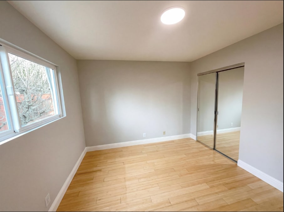 Building Photo - 400 Santa Maria Dr