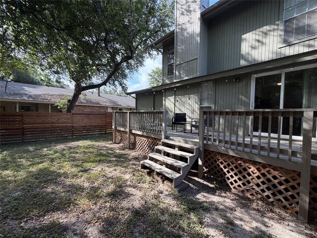 Building Photo - 1400 Vista Ridge Cove
