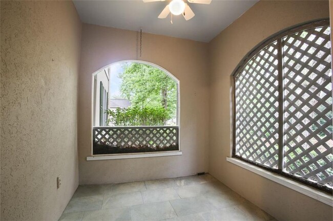 Building Photo - 202 Peachtree Forest Dr