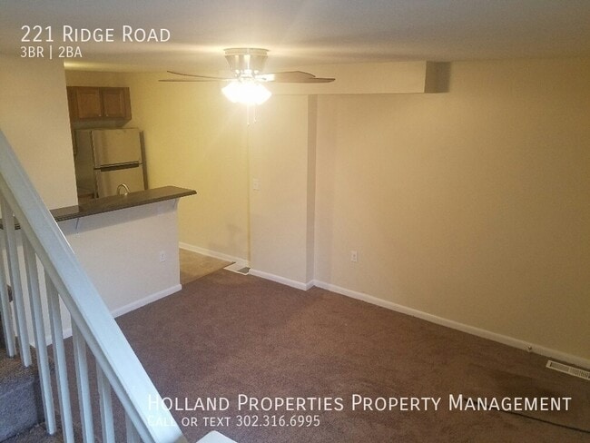 Building Photo - 221 Ridge Rd