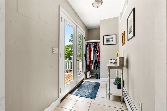 Building Photo - 22 Witham St