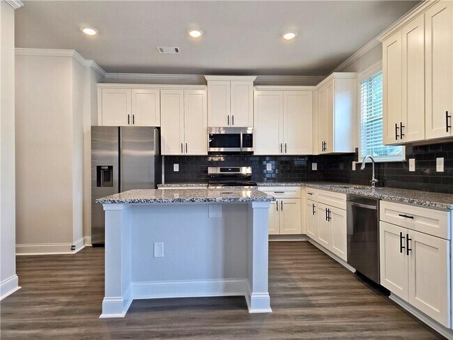 Building Photo - 3856 Lockaby Way