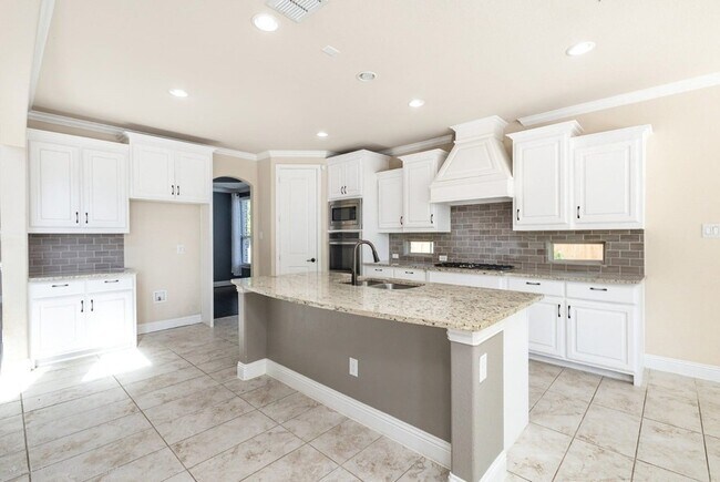 Building Photo - 14106 Summerwoods Ln