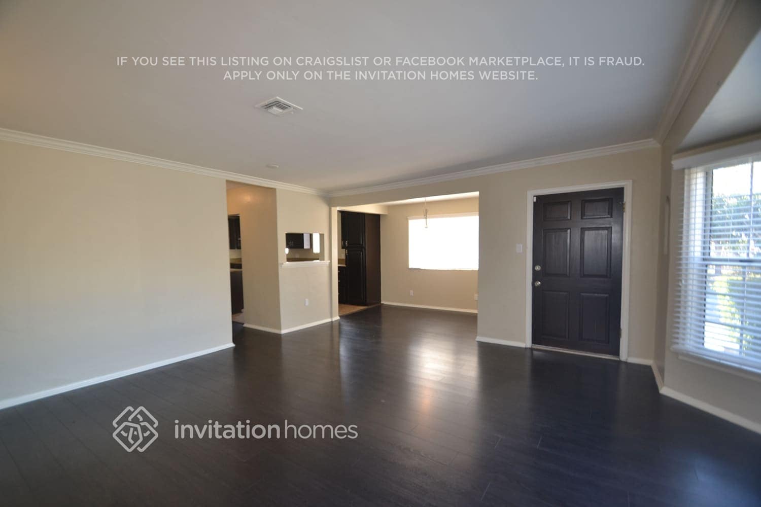 Building Photo - 720 E 67th St