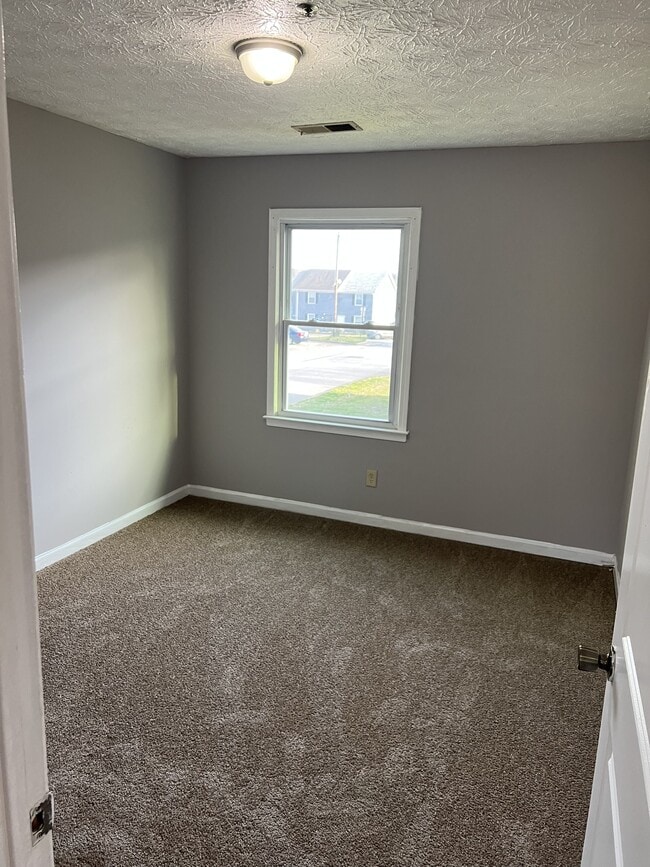 Building Photo - 2629 Evans Mill Dr