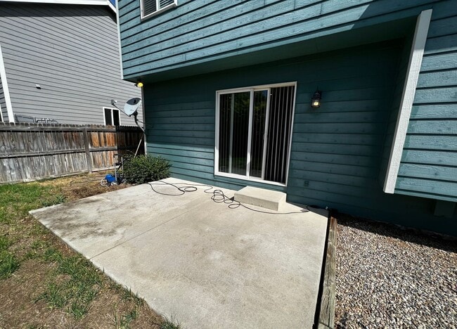 Building Photo - Spacious 3 bed, 2.5 bath home in Central Fort Collins