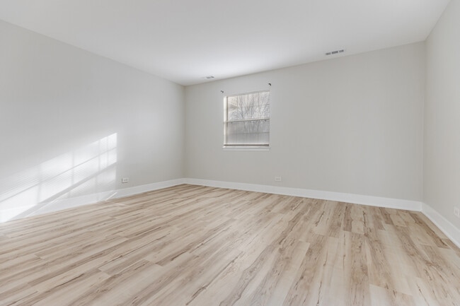 Building Photo - 3 N Victoria Ln