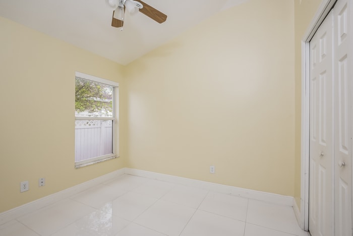 Building Photo - 12252 Bronson Way