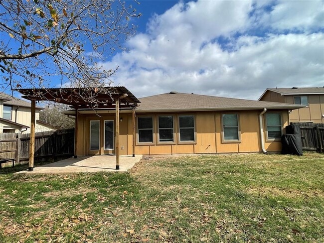 Building Photo - 15203 Lucian Dr