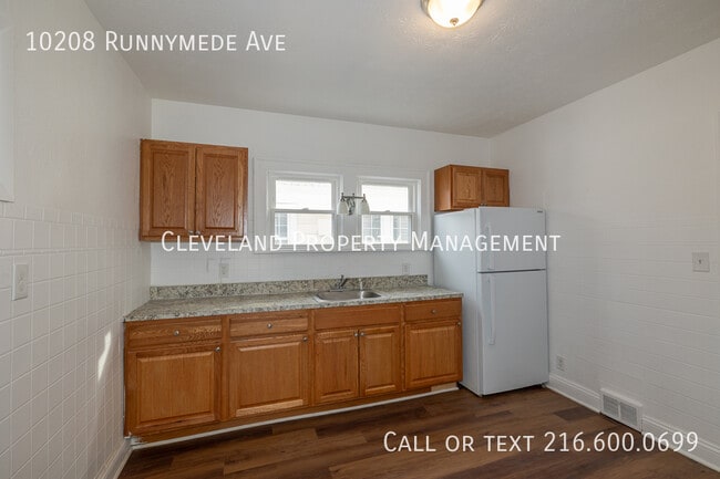 Building Photo - 10208 Runnymede Ave