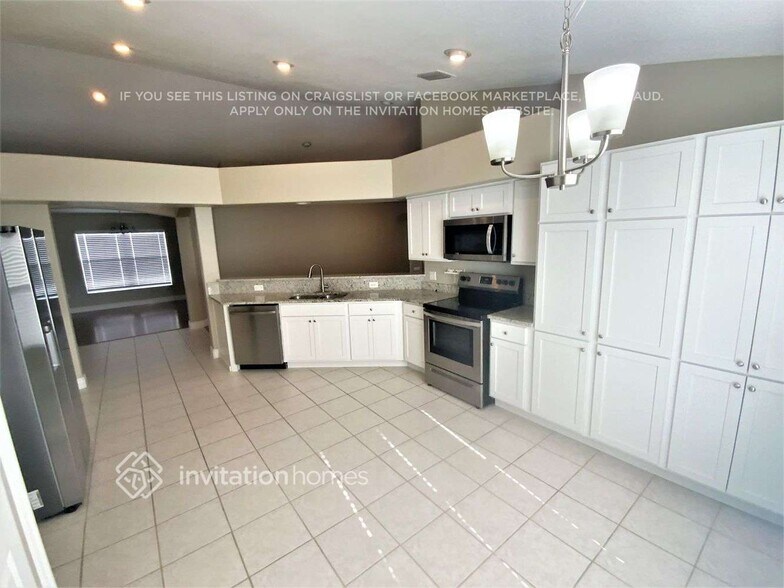 Building Photo - 2760 Madrigal Ln