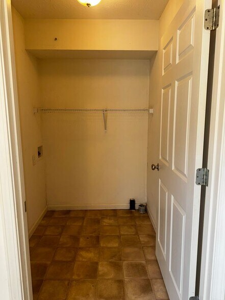 Building Photo - 115 Corvette View Ct