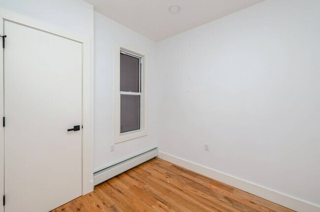 Building Photo - 838 Freeman St