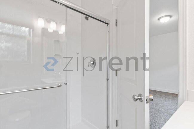 Building Photo - 2954 Worthing Common